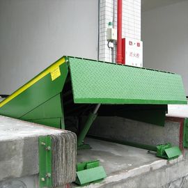 Niveladores hidráulicos eléctricos de la carga de la elevación del muelle para los camiones/la capacidad de peso de la carretilla elevadora 6T